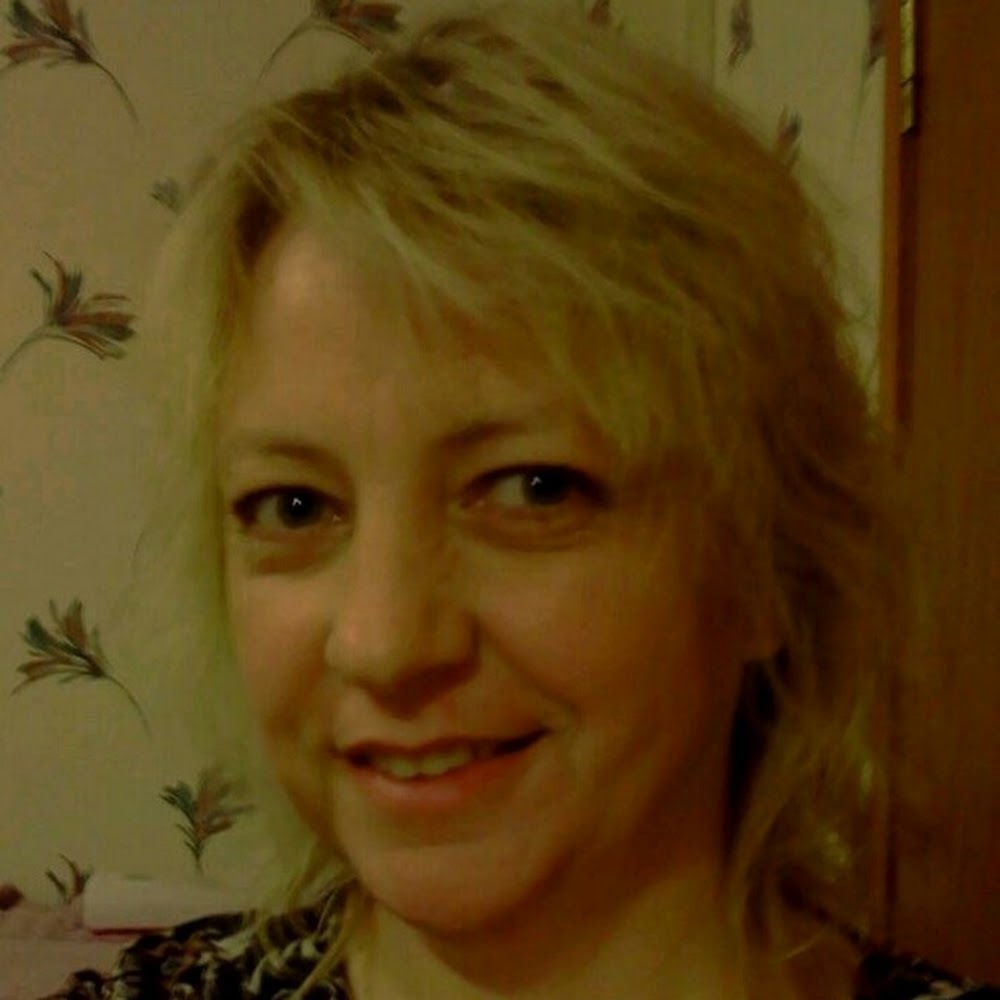 Meet your Posher, Connie